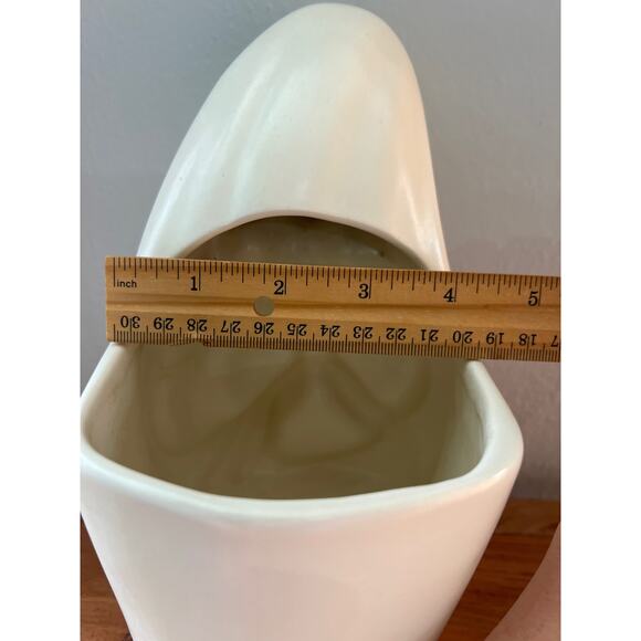 Vtg Haeger Virgin Mary Planter/Vase, Ceramic Madonna Religious Praying Hands - Picture 10 of 13